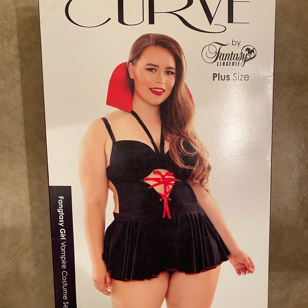Brand new sexy vampire costume set 3x/4x lingerie